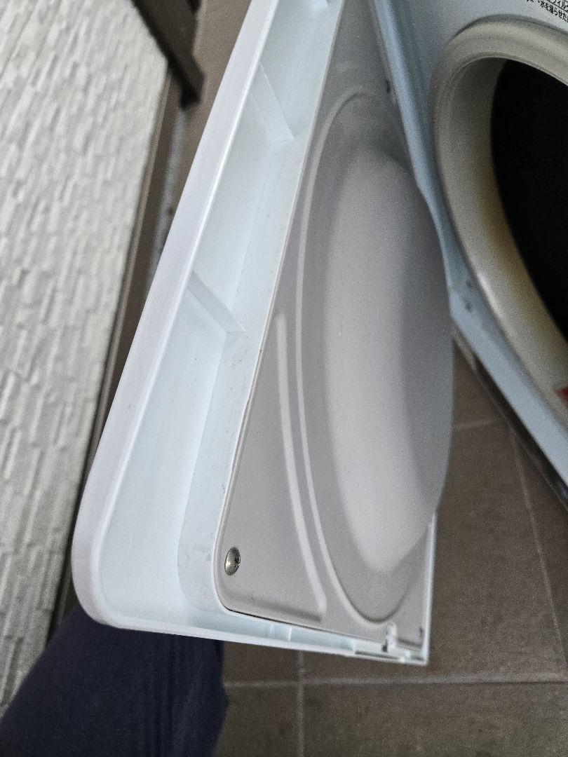 ホワイト