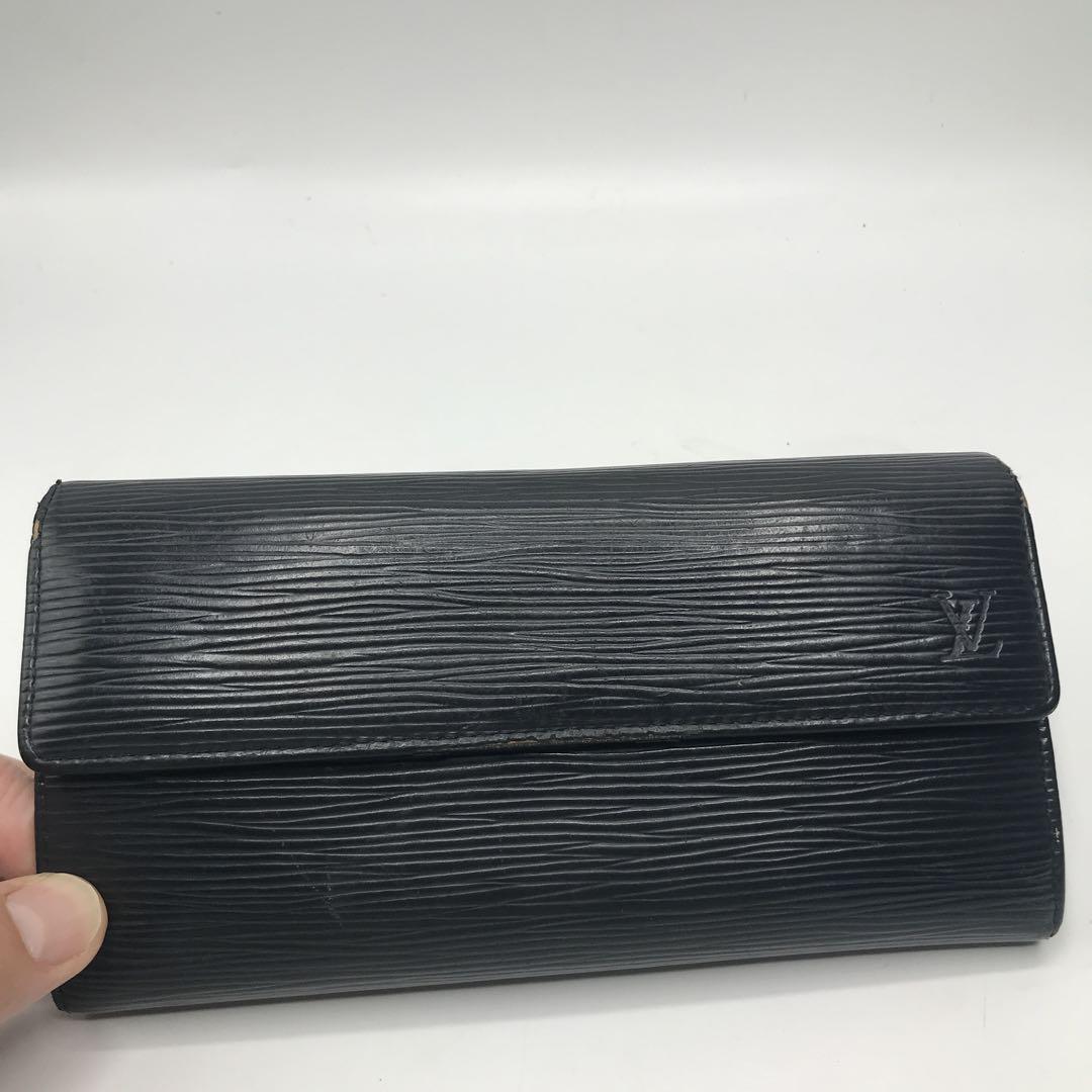 訳あり　ルイヴィトン　エピ　長財布　サラ　黒