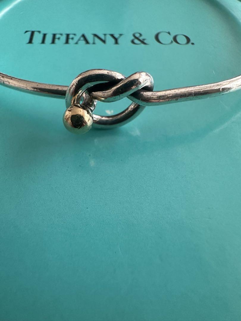 お値引きしました！TIFFANY＆Co.　ラブノット　バングル