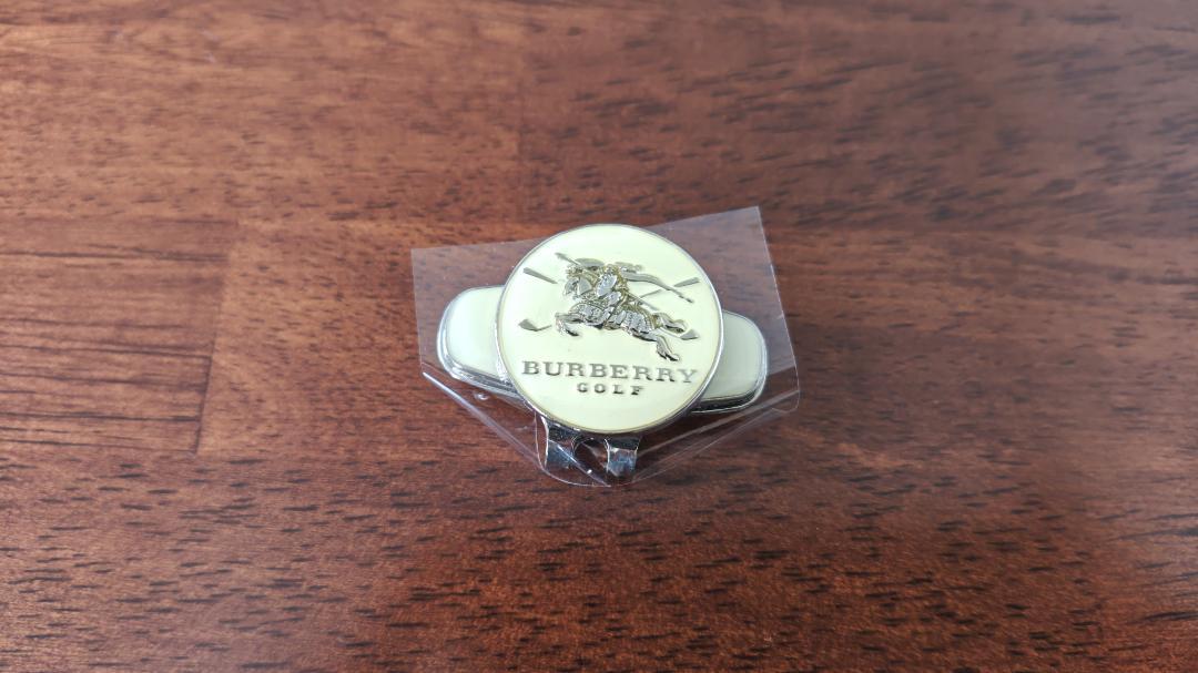 BURBERRY GOLF ロゴ入りマーカー 収納袋付き