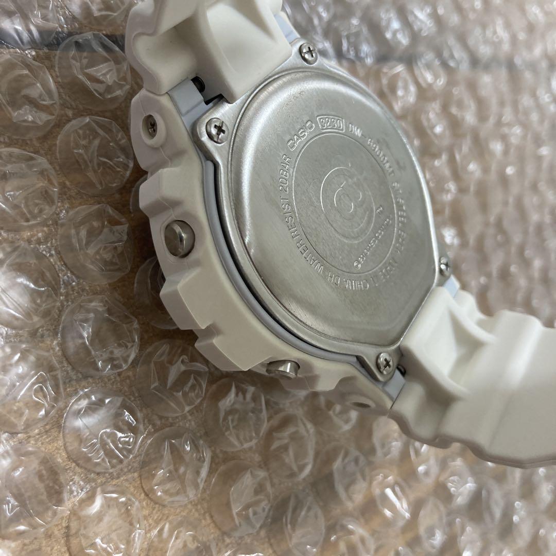 DW6900MT-7　G-SHOCK×BE@RBRICK限定　　ホワイト