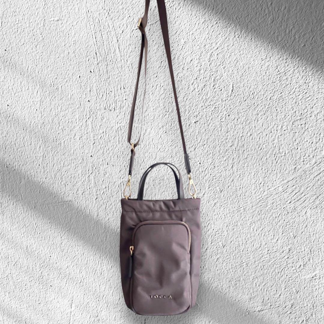 新品✨トッカ TOCCA 撥水 マルチバッグ ショルダーバッグ グレー