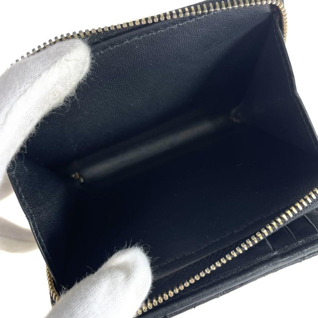 VERSACE キルティング メデューサ コンパクト 二つ折り財布 a646