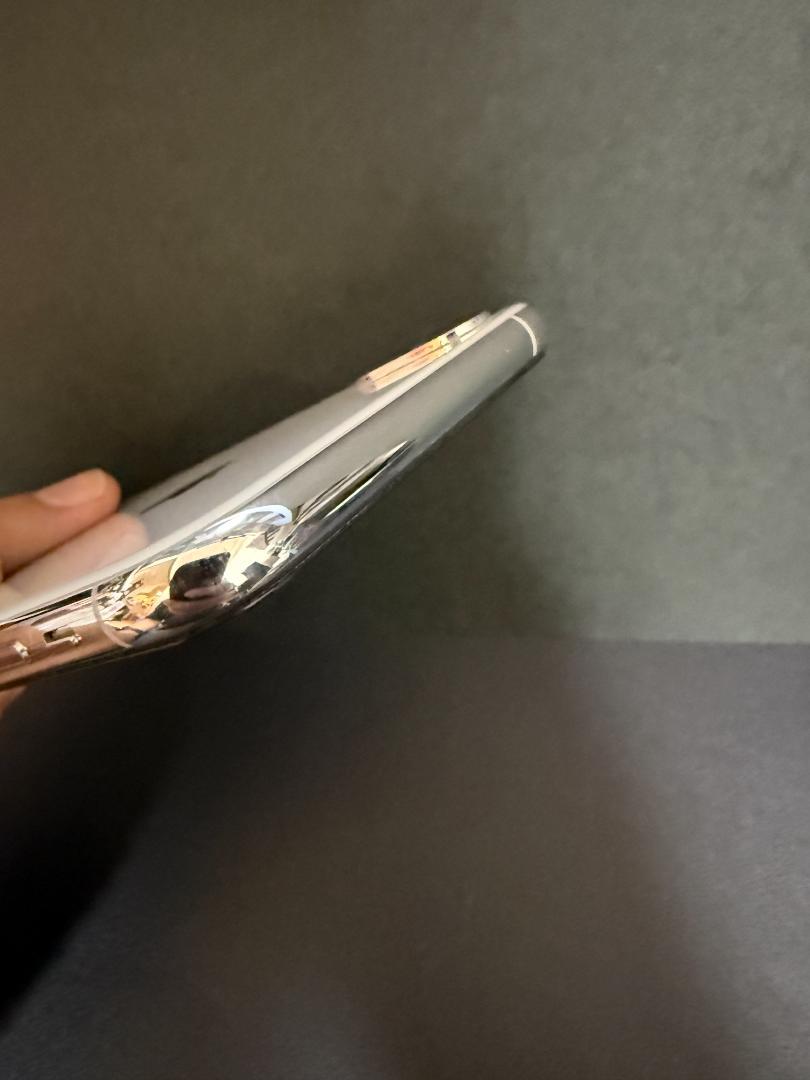海外版 iPhone Xs Max Silver 512GB SIMフリー