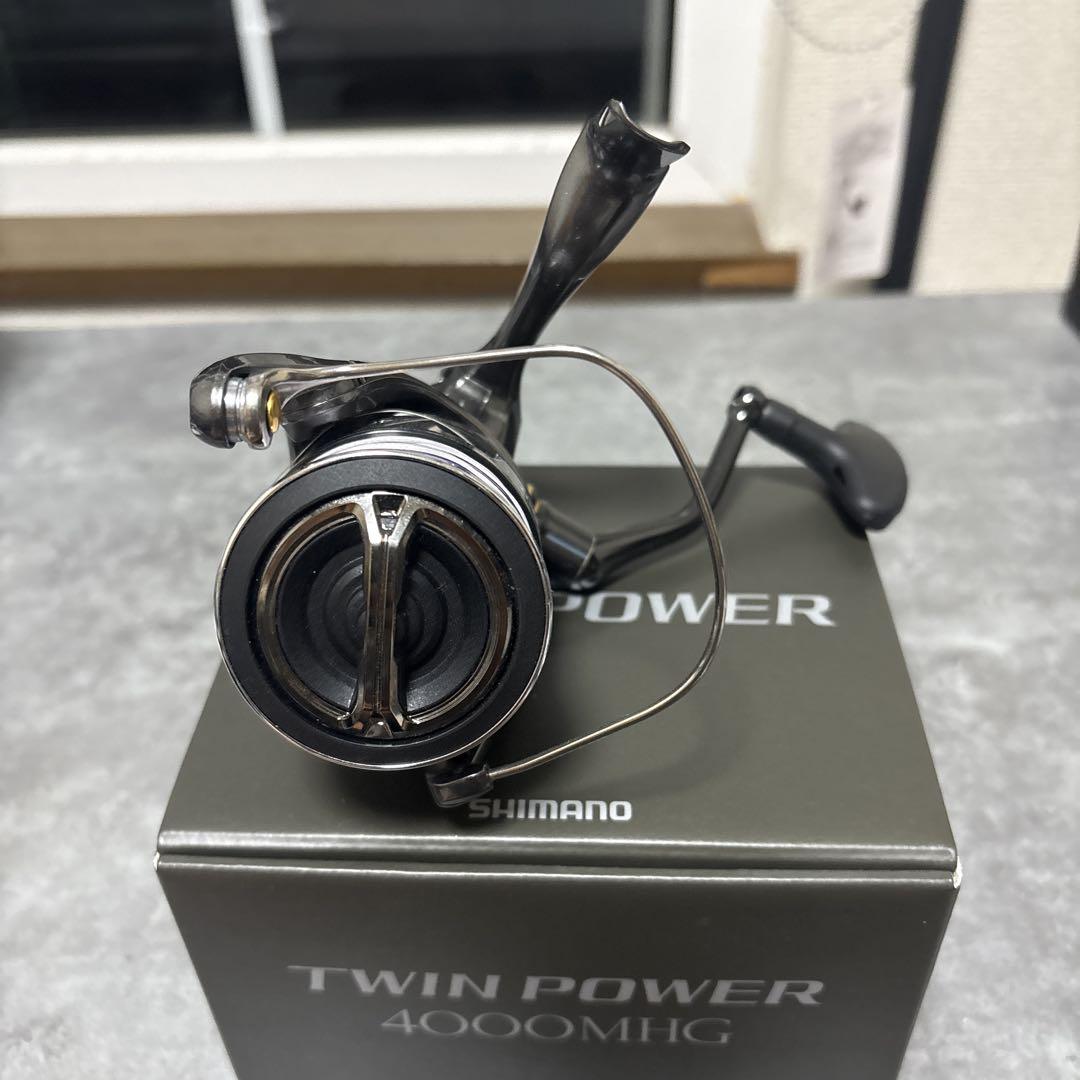 SHIMANO TWIN POWER 4000MHG 未使用