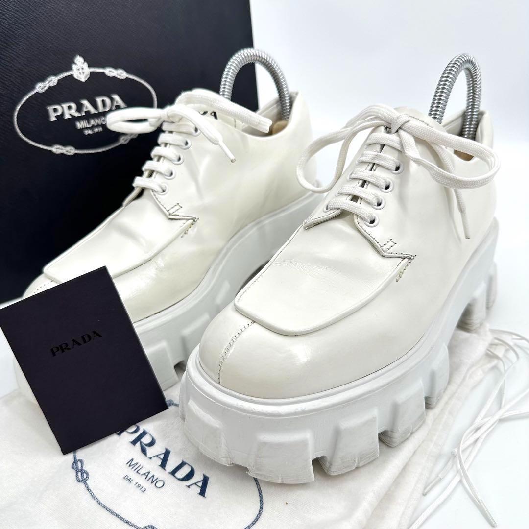 PRADA モノリス 厚底 ホワイト 白 レザー スニーカー ローファー 革靴