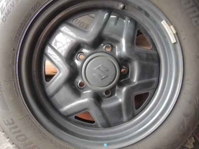 T156　175/80R16　ブリザック　4本　ジムニー　キャップ2個のみ