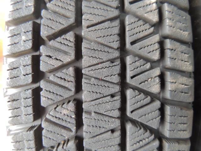 T156　175/80R16　ブリザック　4本　ジムニー　キャップ2個のみ