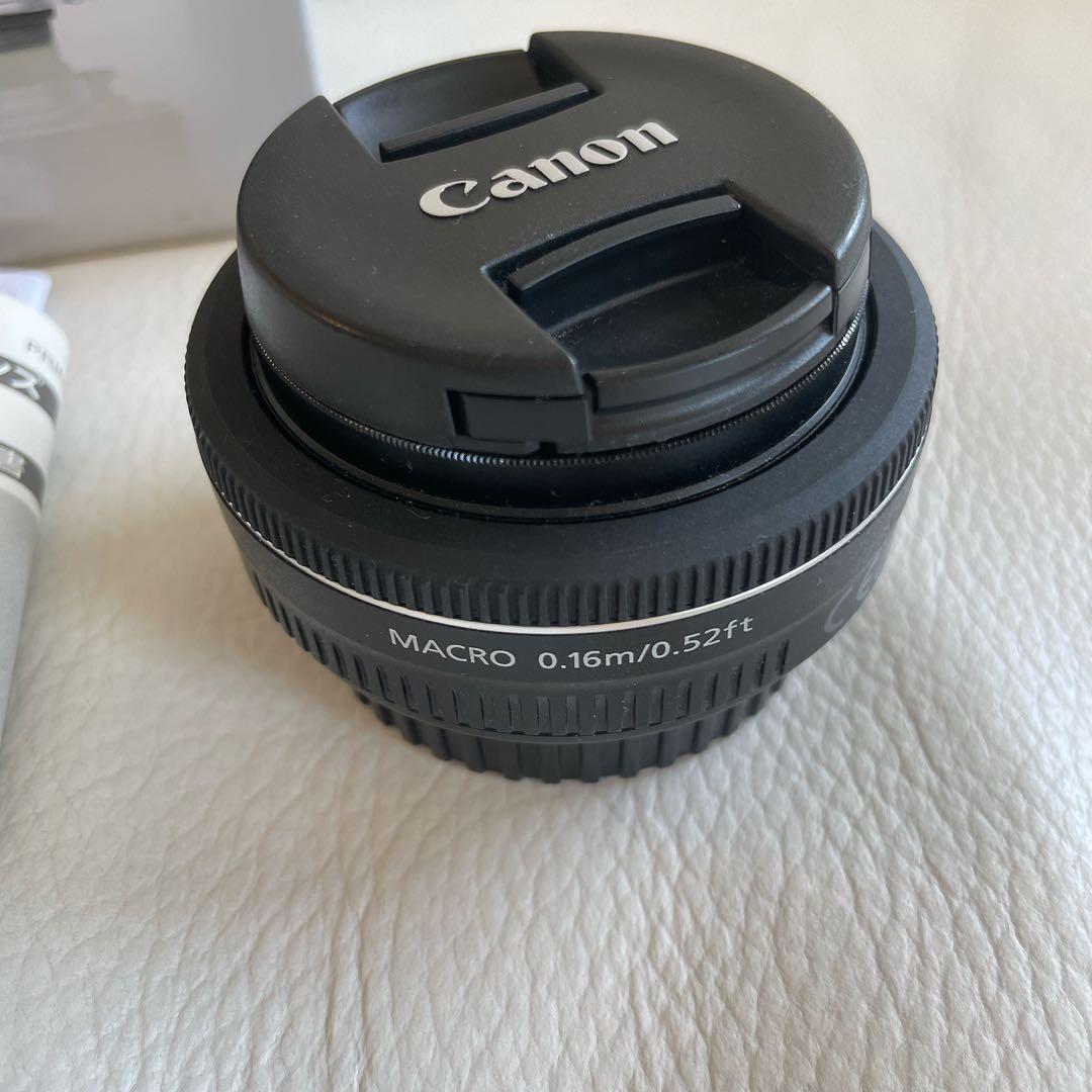 ほぼ未使用　Canon EF-S 24mm f2.8 STM 単焦点レンズ