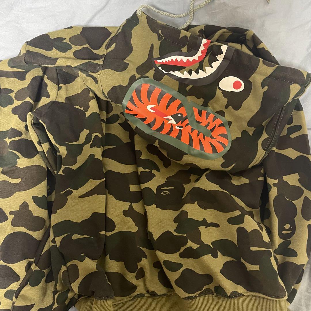 A BATHING APE パーカーブランド