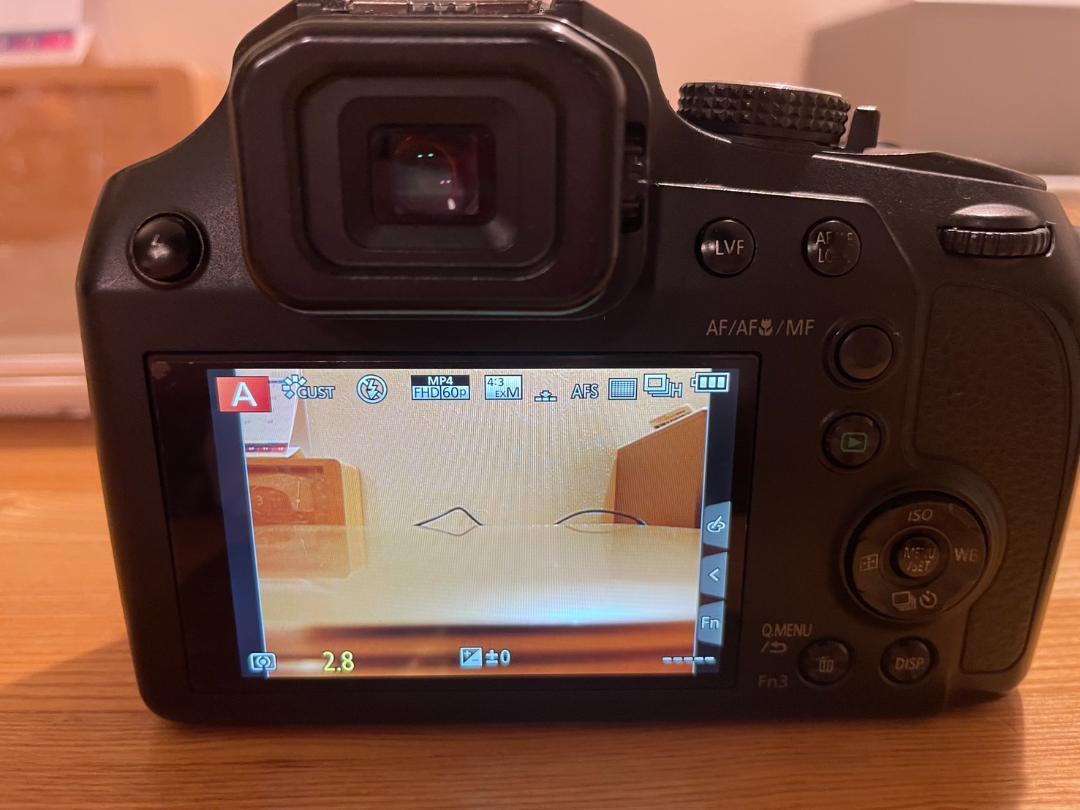 Panasonic　LUMIX DC-FZ85
