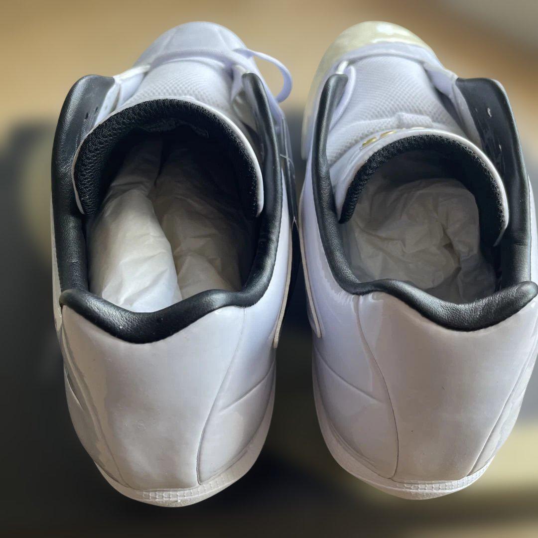 asics ホワイト ローカット スパイクシューズ