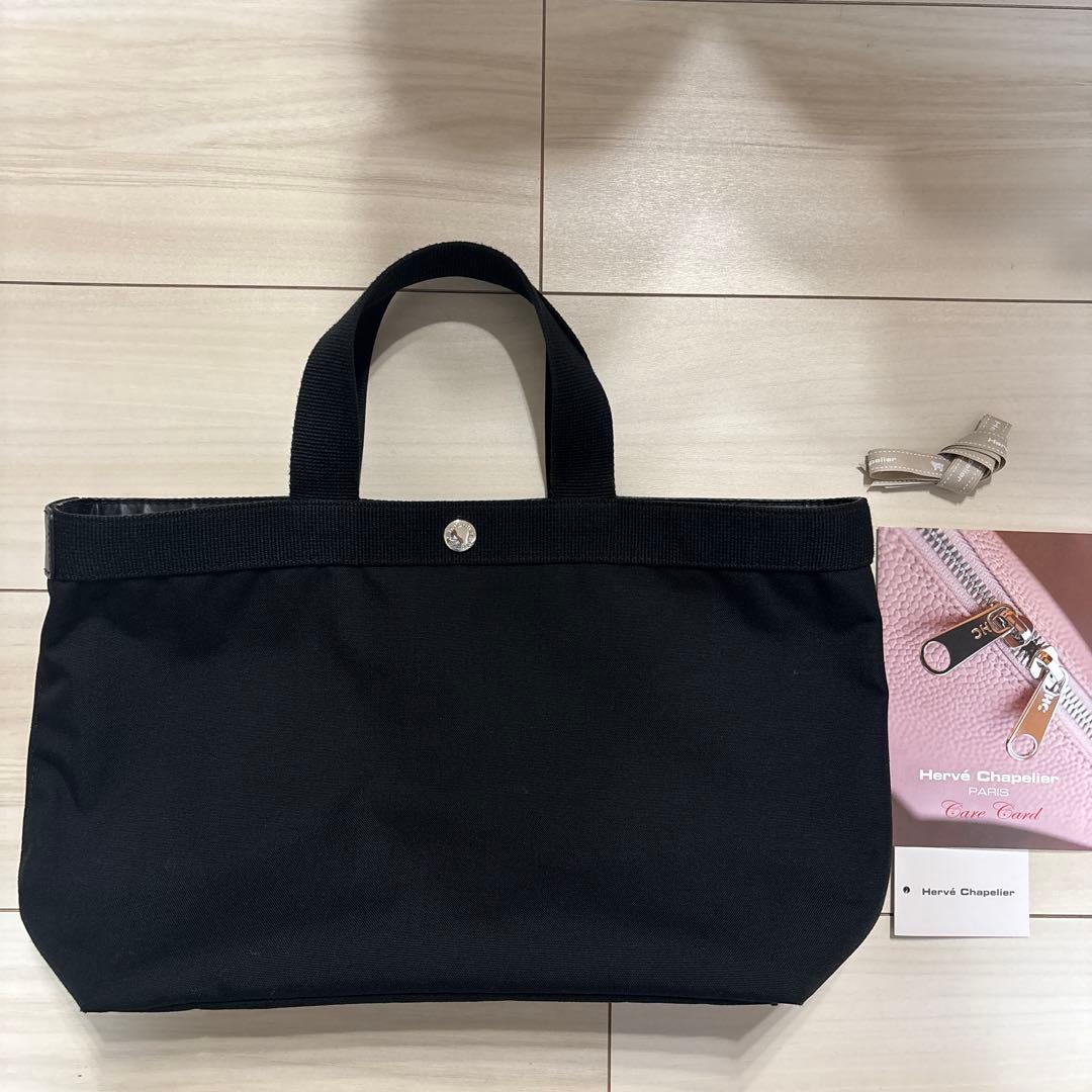 エルベシャプリエ704CN スクエアトートM ノワール✖️ノワール✖️ノワール