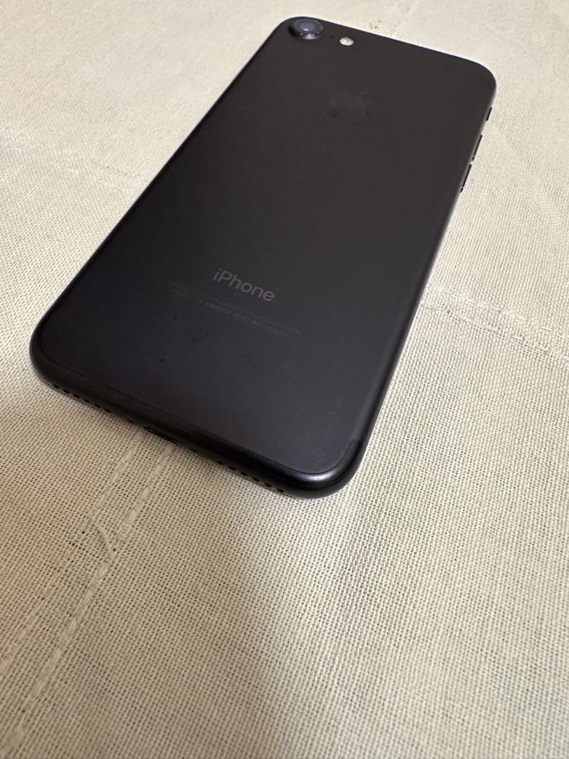 iPhone 7 Black 256GB SIMフリー(本体) ケース4個