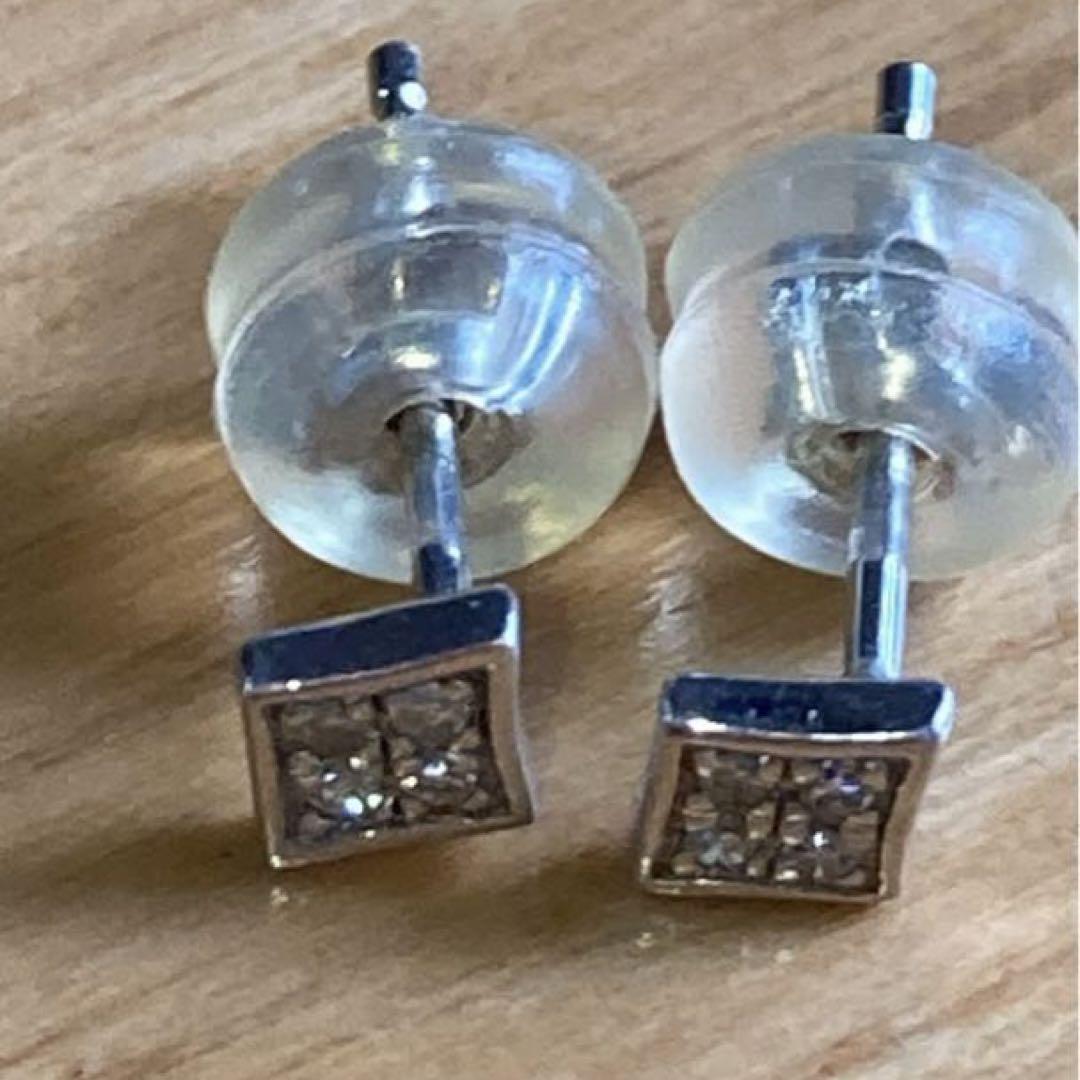 ピアス　ダイヤ　k10 D0.02 0.3ミリ