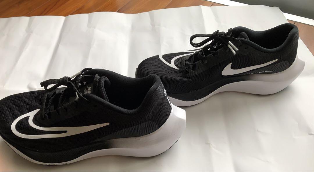 Nike ズームフライ5 （26cm）