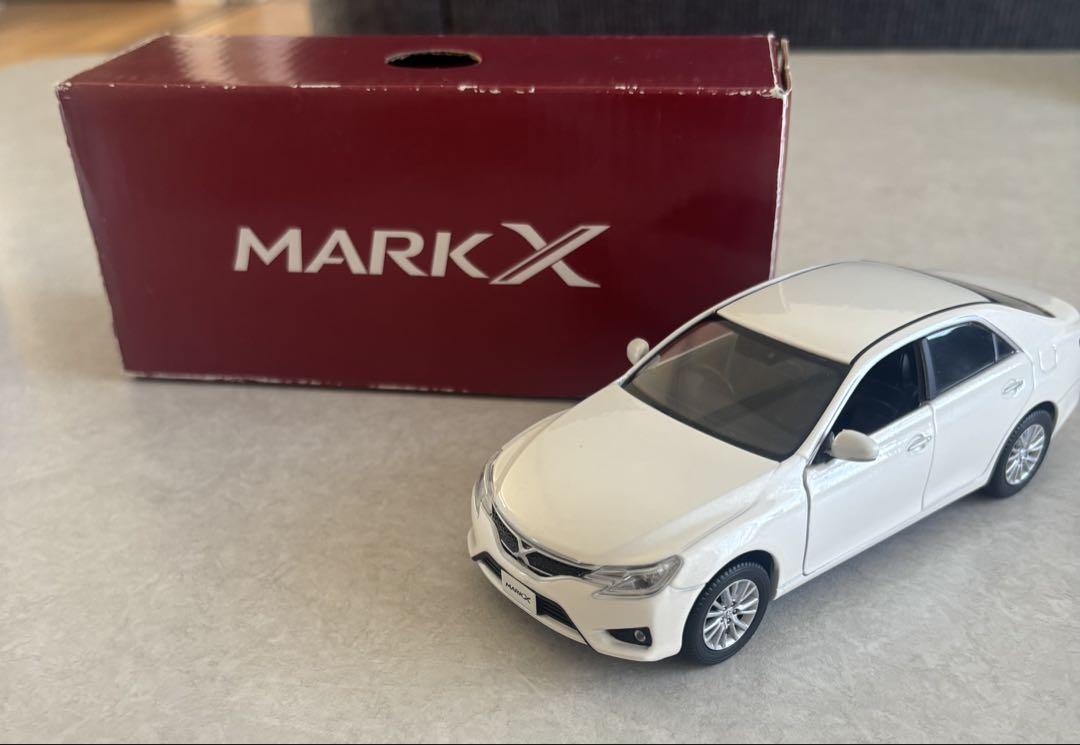 MARK X ホワイトパールクリスタルシャイン　カラーサンプル　非売品