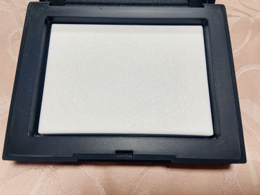 【セット】NARS ライトリフレクティングセッティングパウダー ブラシ#14