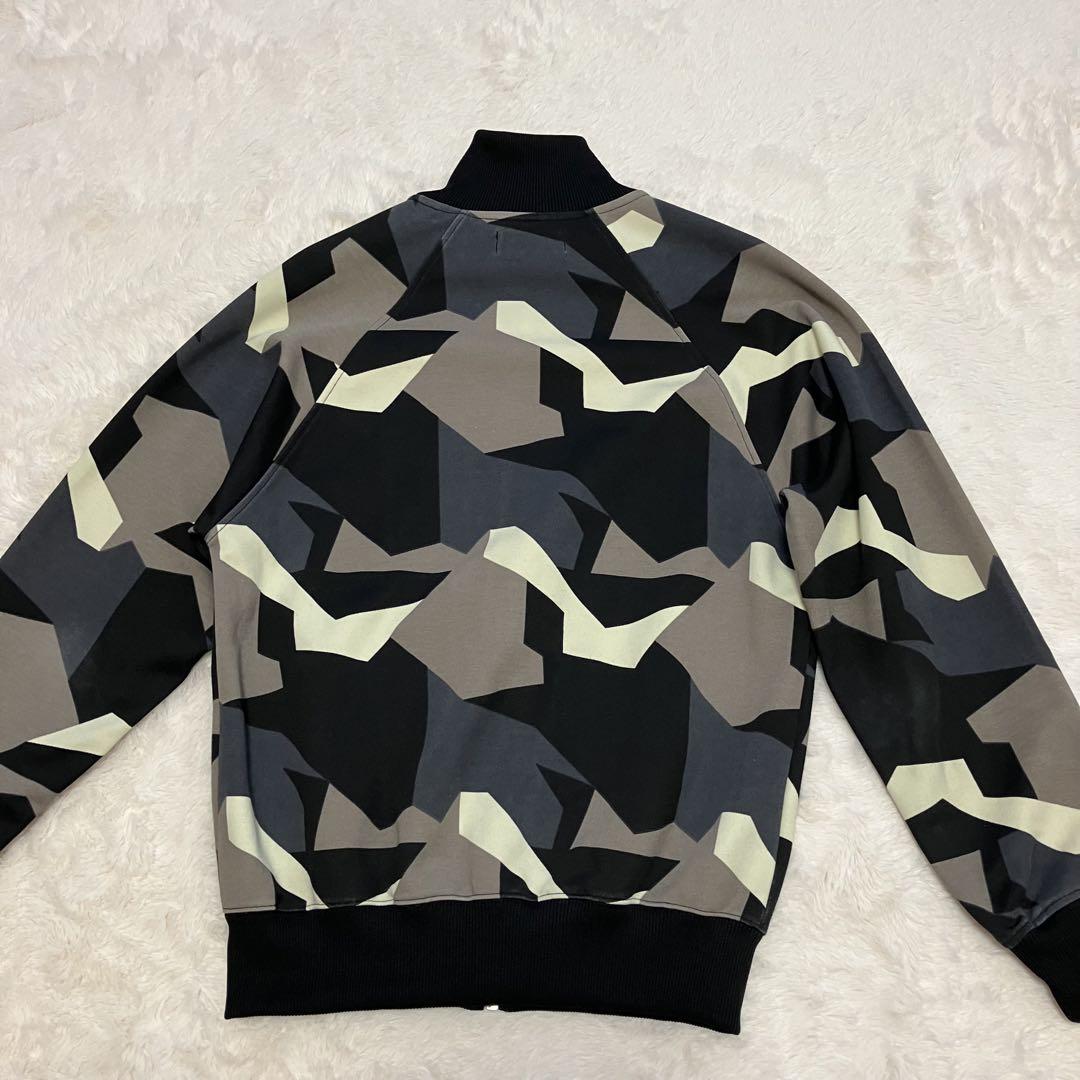 【美品】 フレッドペリー トラックジャケット カモフラ 迷彩 月桂樹ロゴ XS