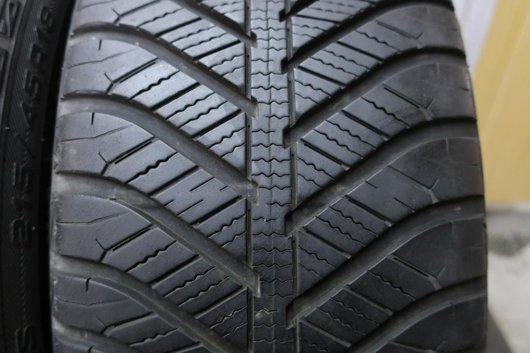 2019年製　グッドイヤー　ベクター　4Seasons　215/45R18　国産