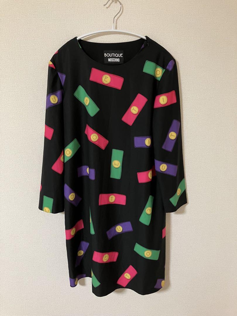 BOUTiQUE MOSCHINO ブティックモスキーノ　ワンピース　派手柄　黒