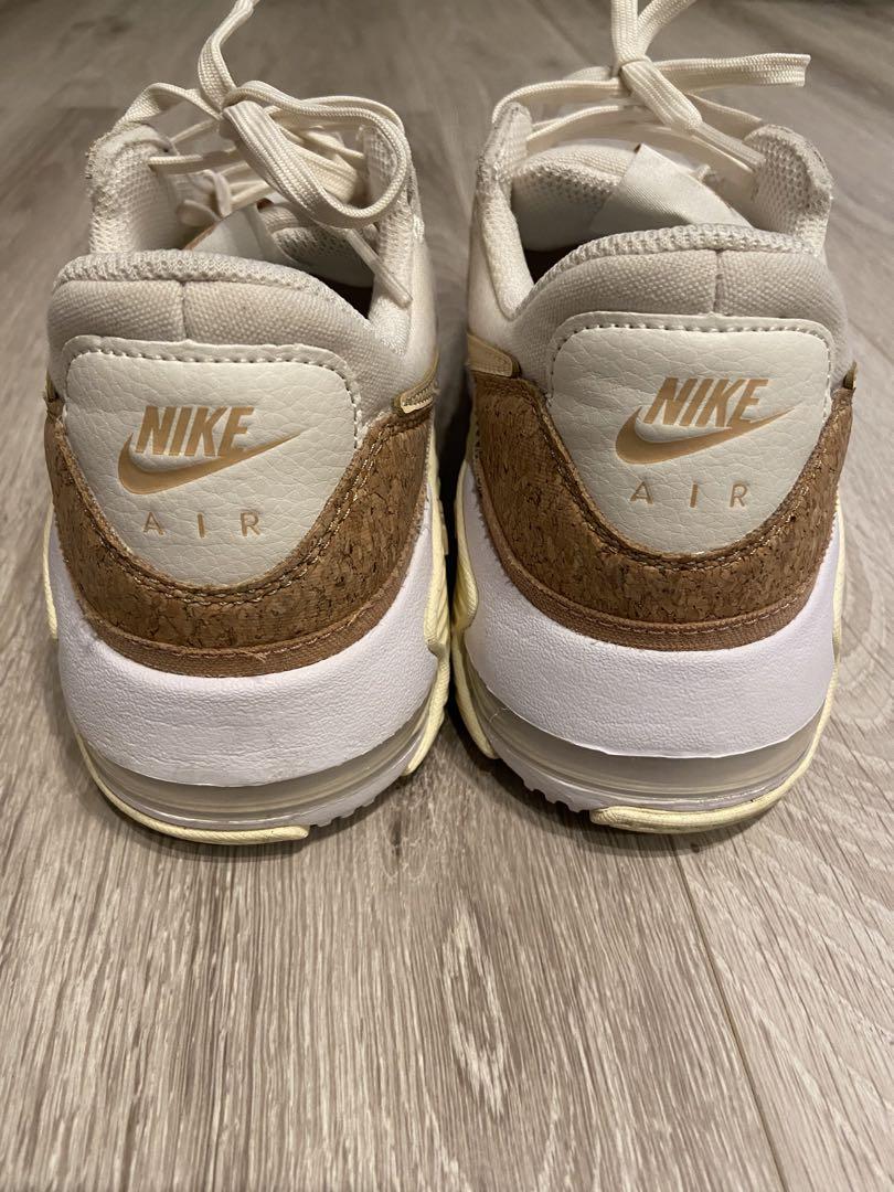 NIKE WMNS AIR MAX EXCEE 