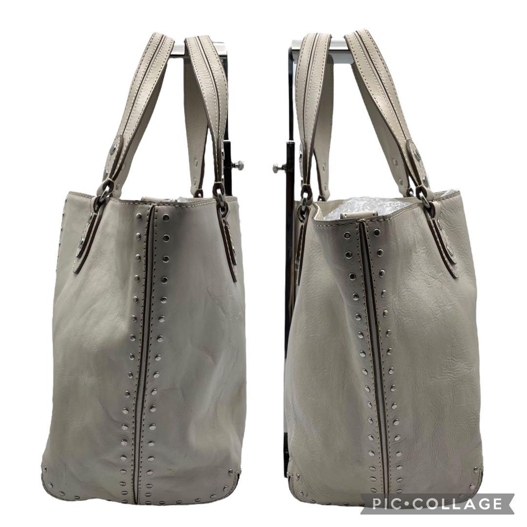 良品 マイケルコース 大容量 A4 2way トートバッグ レザー スタッズ 白