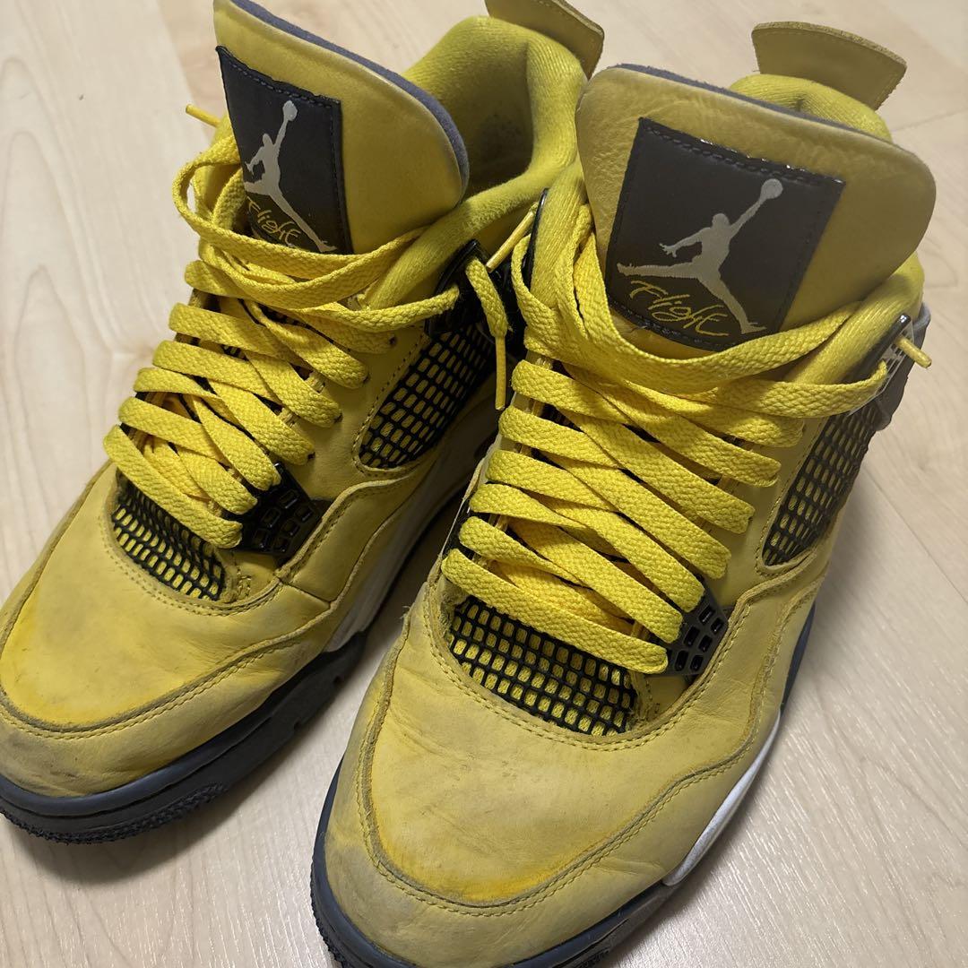 Air Jordan 4 イエロー