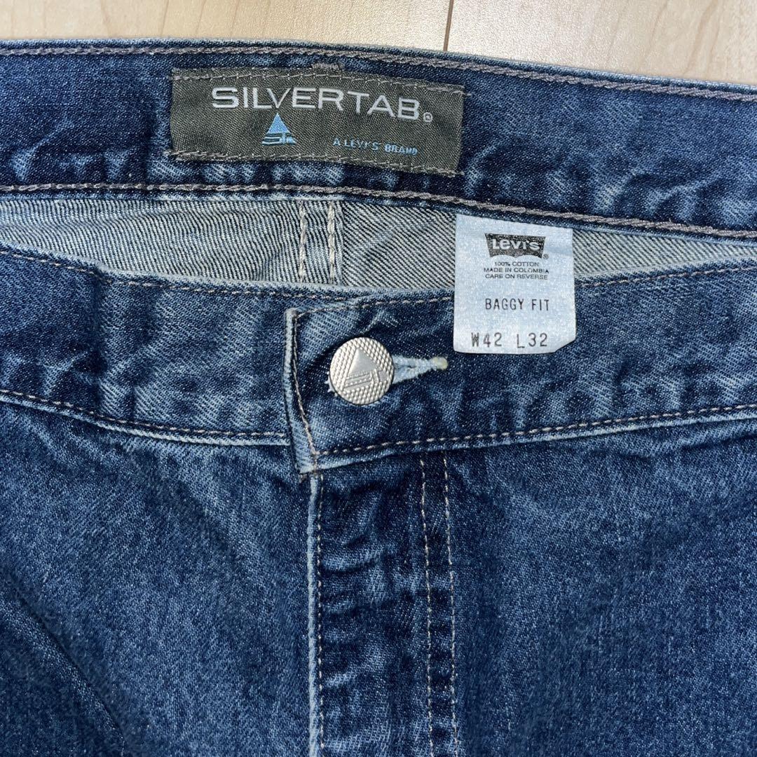 Levi's silvertab baggy fit デニム　W42L32
