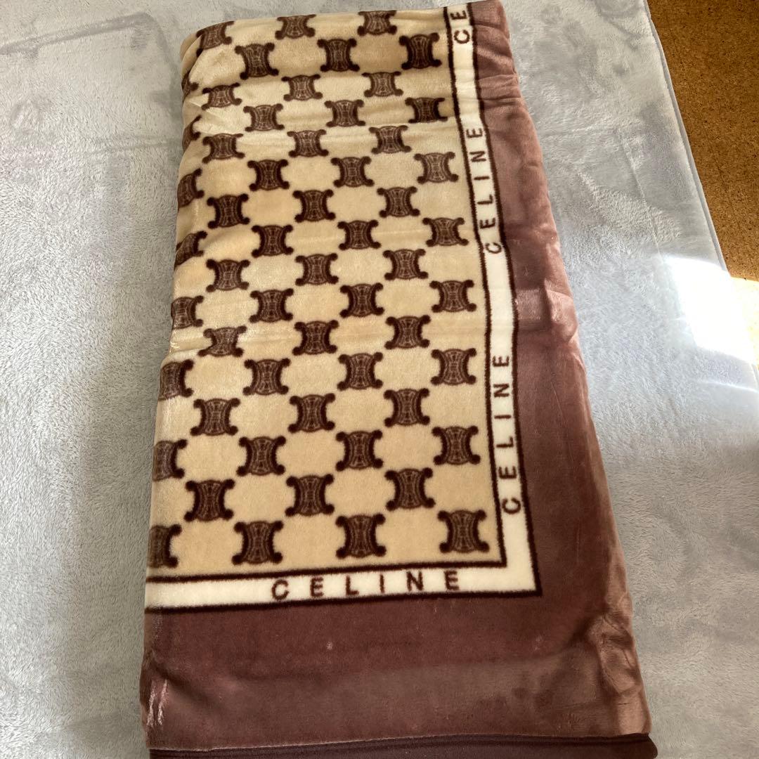 CELINE マダカム柄