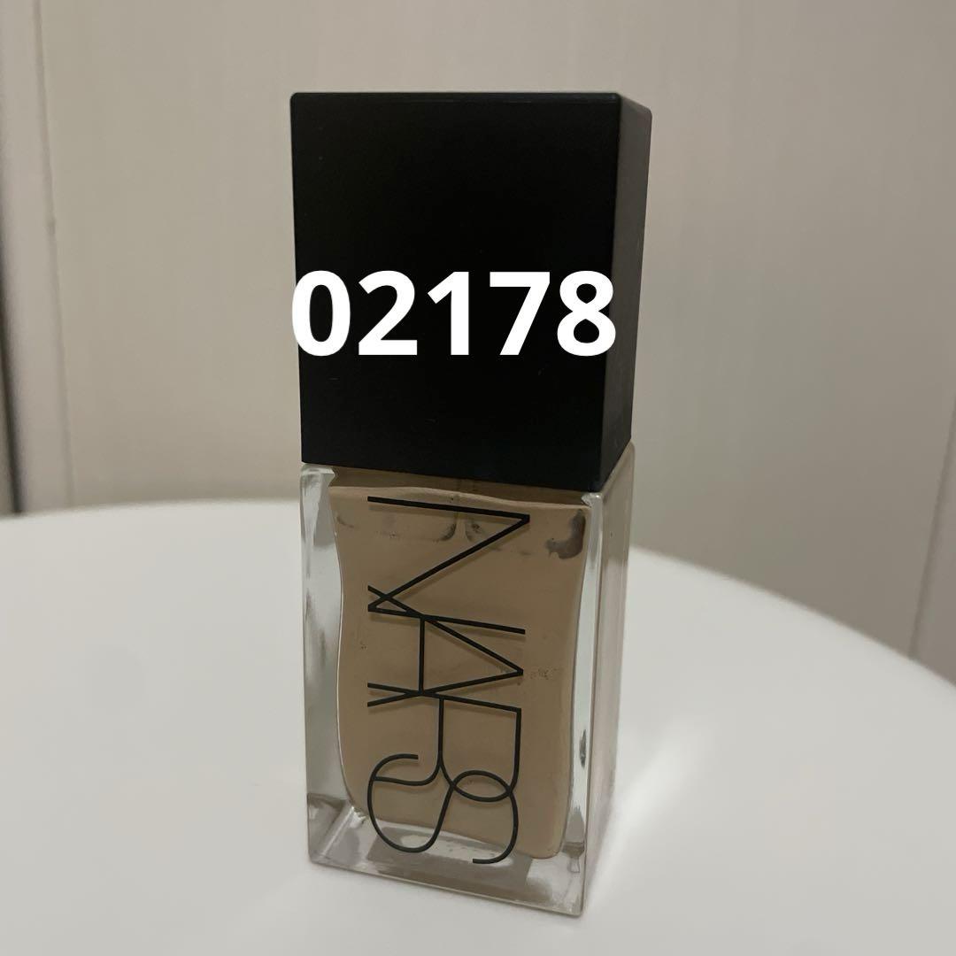 NARS ライトリフレクティングファンデーション 02178