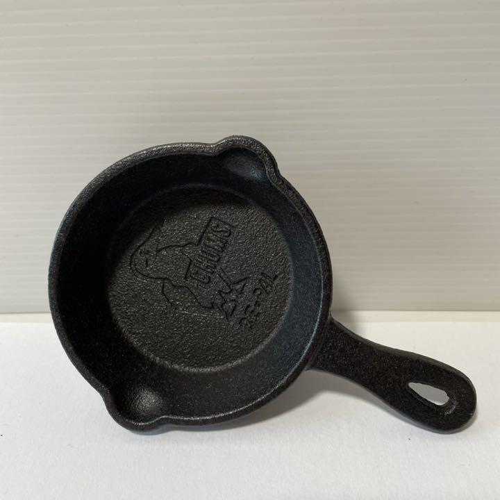 新品未使用 チャムスCHUMS 鋳鉄製スキレット おまけ付き