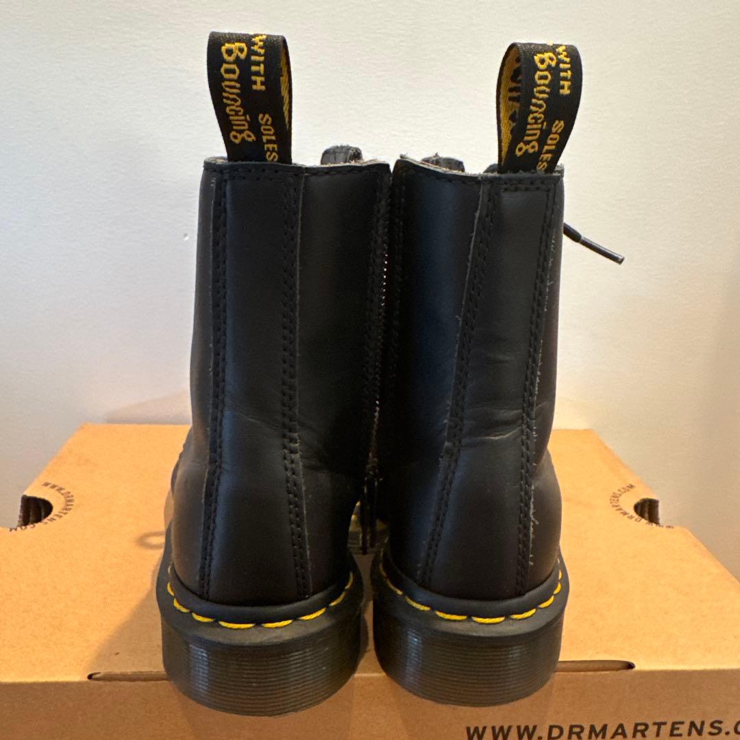 ドクターマーチン 8ホール 1460 PASCAL FRNT ZIP ブラック ドクターマーチン 8ホール 1460 PASCAL FRNT ZIP ブラック