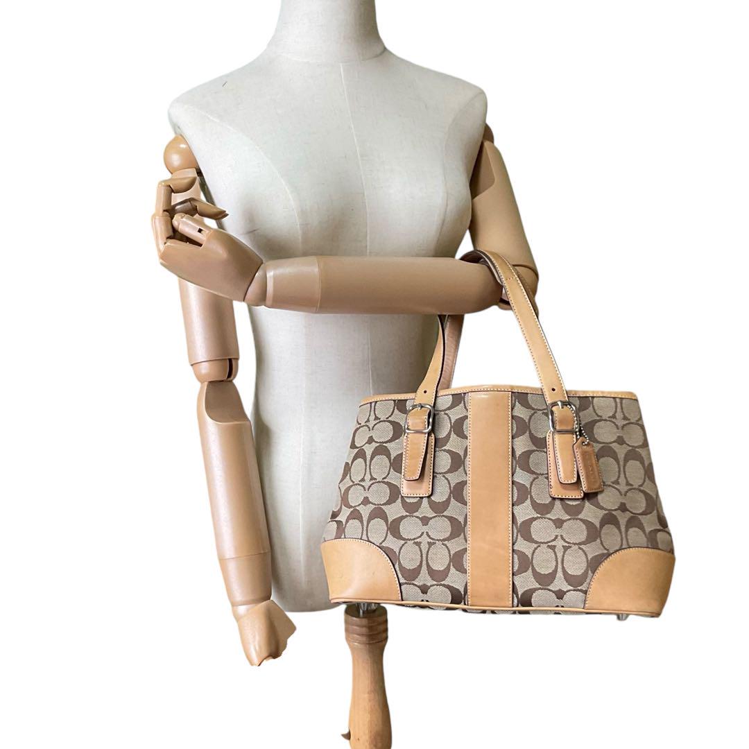美品 COACH コーチ トートバッグ キャリーオール シグネチャー