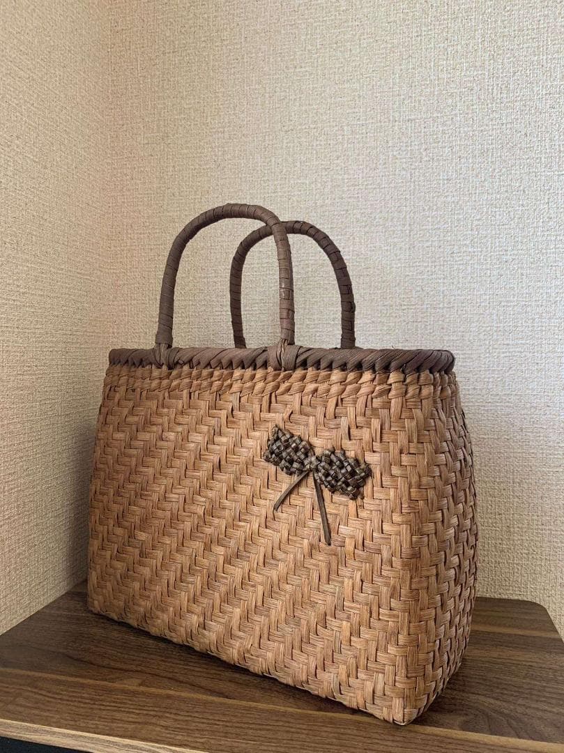 籠 かご 東北 籠細工 山葡萄 あけび 手仕事 工芸品 古道具 籠