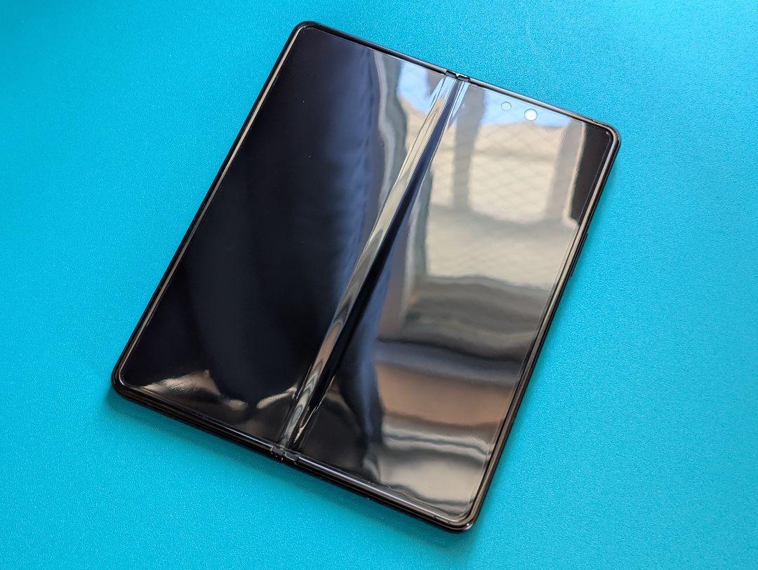 Samsung Galaxy Z Fold 3 docomo フィルム張替済