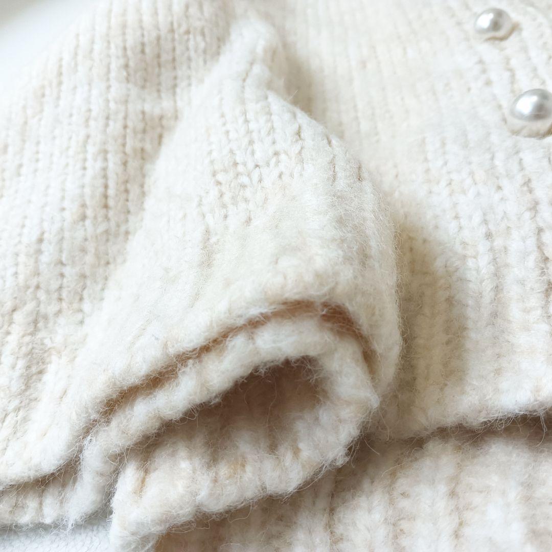 美品✨アンミヌUNMINOUパールニットカーディガン24awボリュームスリーブ 美品✨アンミヌUNMINOUパールニットカーディガン24awボリュームスリーブ