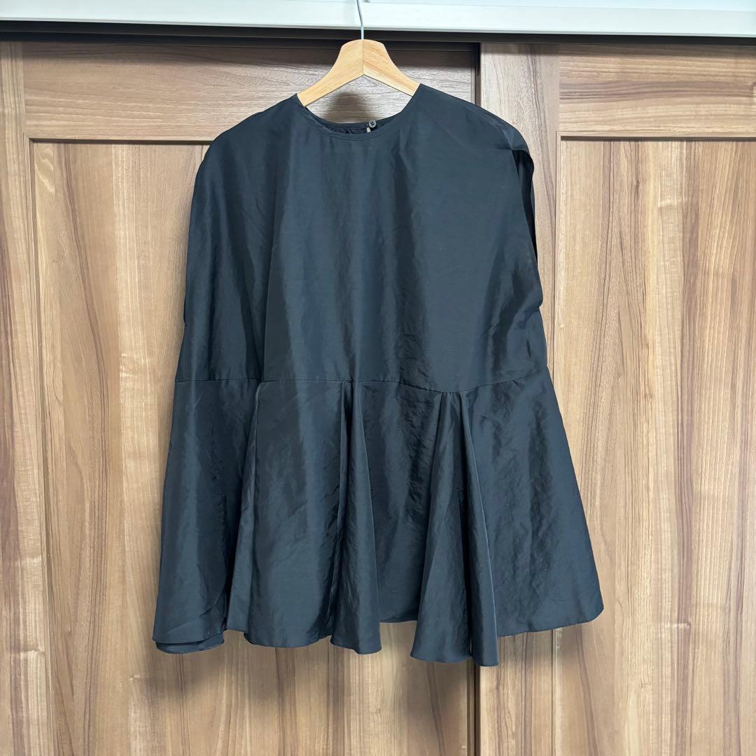 【24AW】アドーア ブラウスポンチョ 【24AW】アドーア ブラウスポンチョ