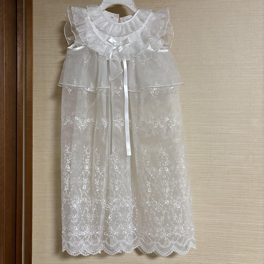赤ちゃんの城　ホワイト刺繍セレモニードレス　帽子セット