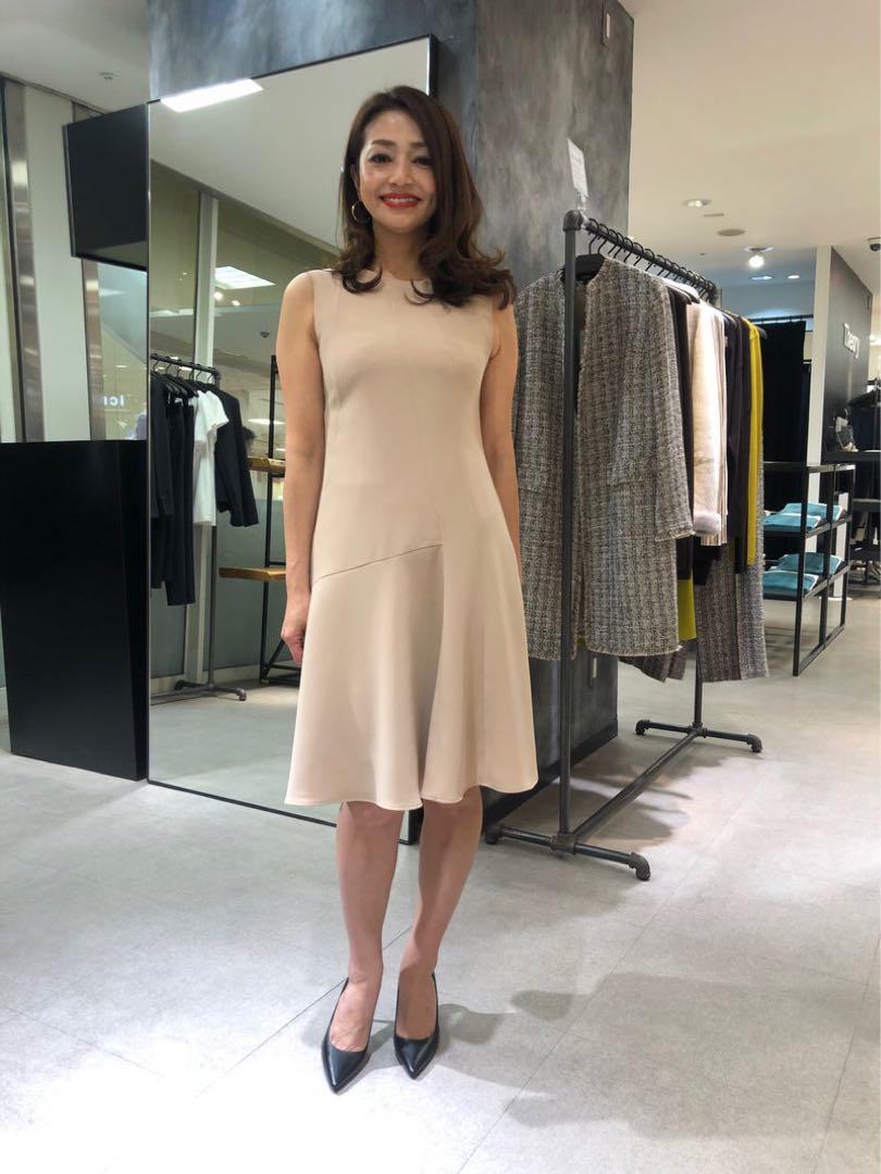 未使用級✨Theory CLASSIC CREPE ASYM DRAPE 黒　M