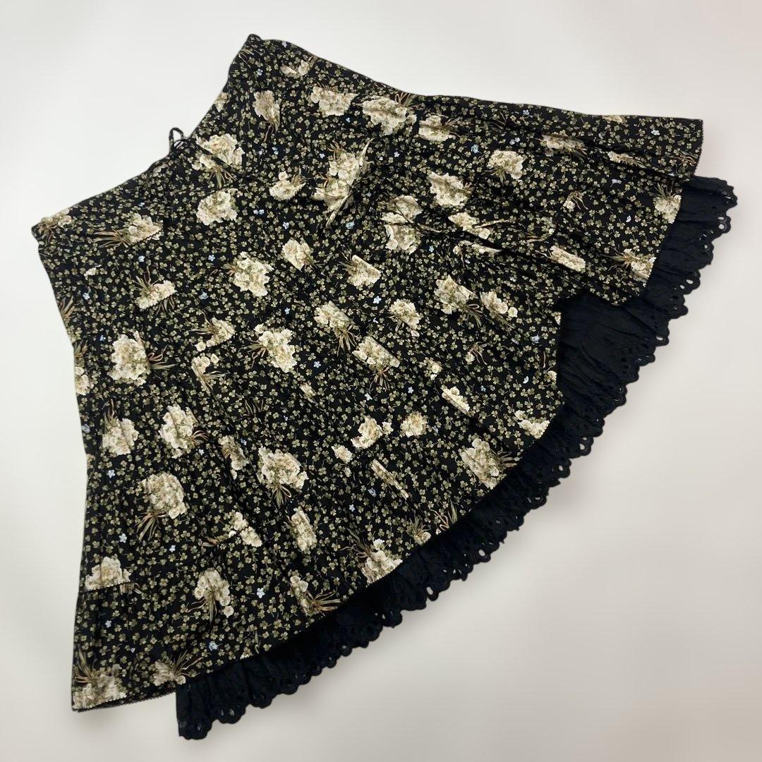 ピンクハウス 黒 クローバーと白つめ草ブーケ柄 スカート SIZE PINK HOUSE