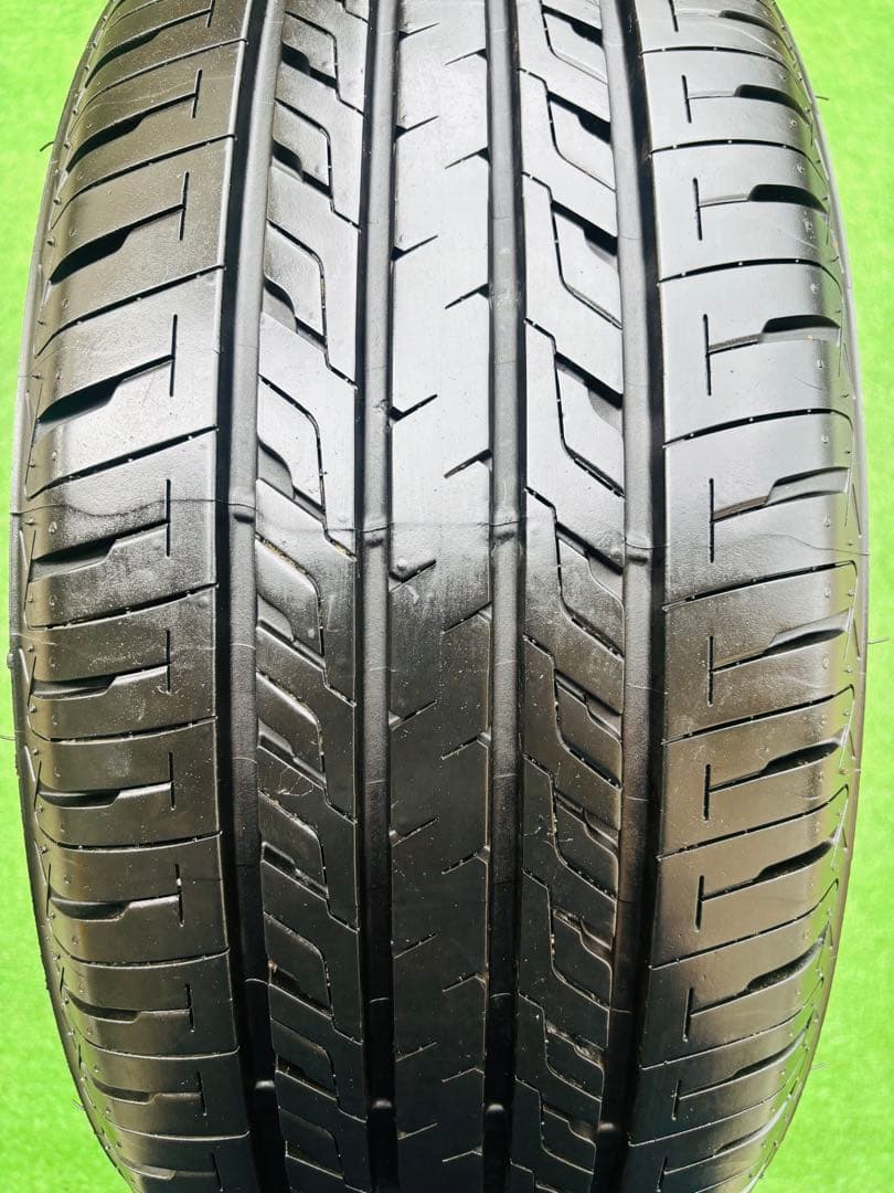 セイバーリング 215/50R17 95V. 2023 年製ラジアルタイヤセット セイバーリング 215/50R17 95V. 2023 年製ラジアルタイヤセット