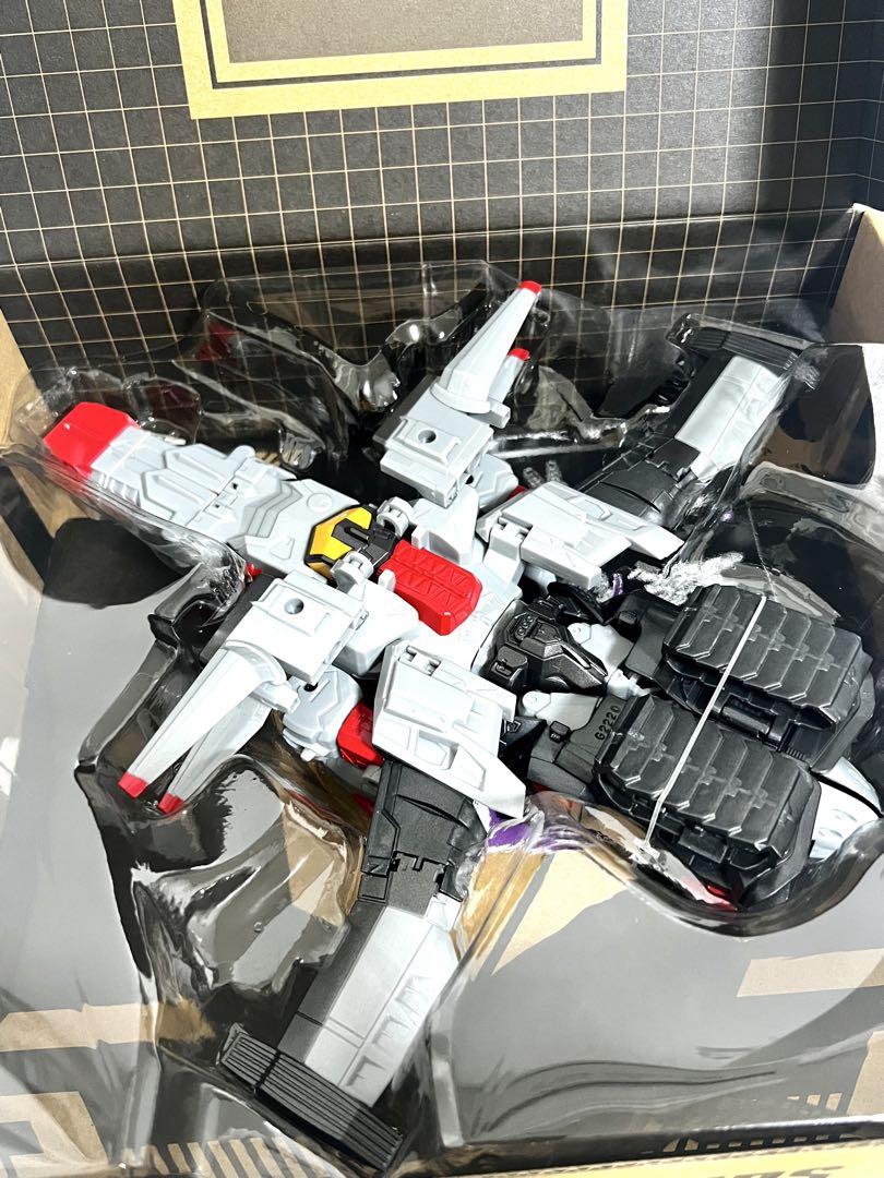 タカラトミーモール限定 ジェネレーションセレクト スーパー メガトロン