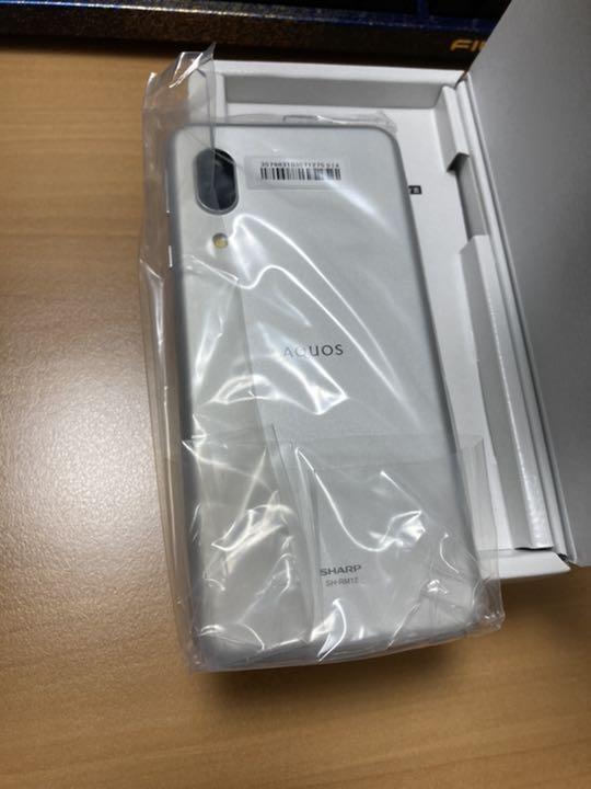 AQUOS 64 GB SIMフリー ea5ZI-m93041563750 sense3 lite シルバーホワイト 大人気好評