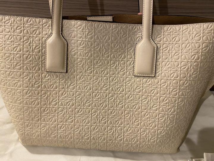 得価HOT 専用 LOEWE ロエベ トートバッグ アナグラム Tショッパー HyU8m-m93047318282 お得正規品