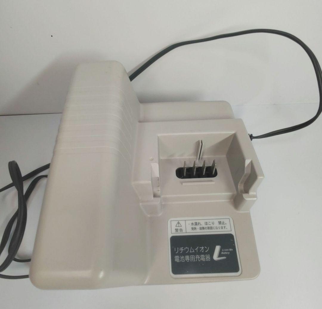 Panasonic　電動自転車充電器　NKJ033