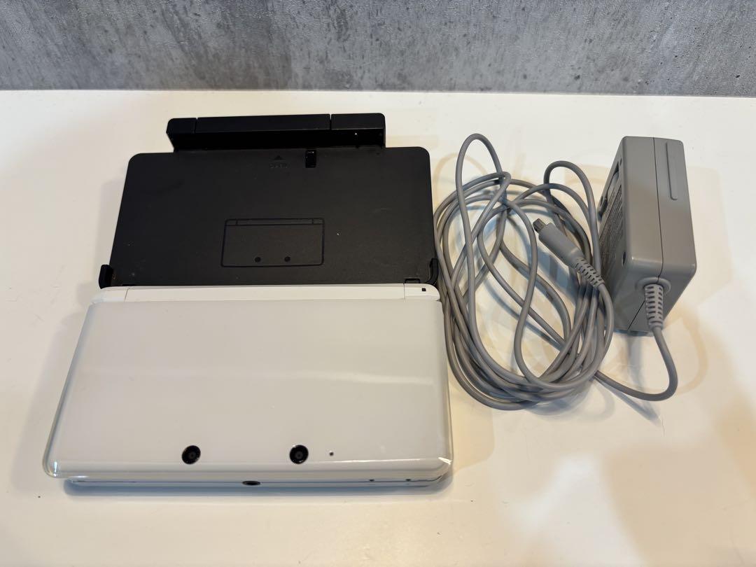 ニンテンドー3DS ホワイト