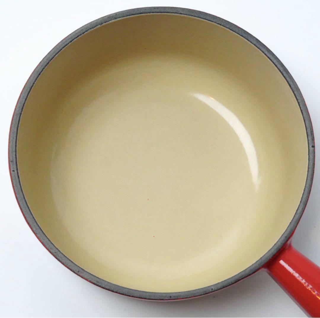【美品】LE CREUSET　ソースパン　チェリーレッド　18cm