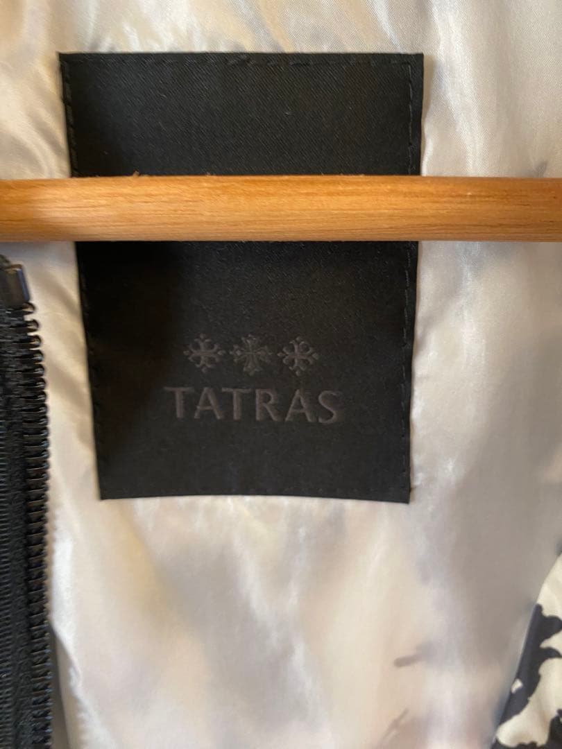TATRAS レオパード柄ブルゾン【美品】 S size TATRAS レオパード柄ブルゾン【美品】 S size