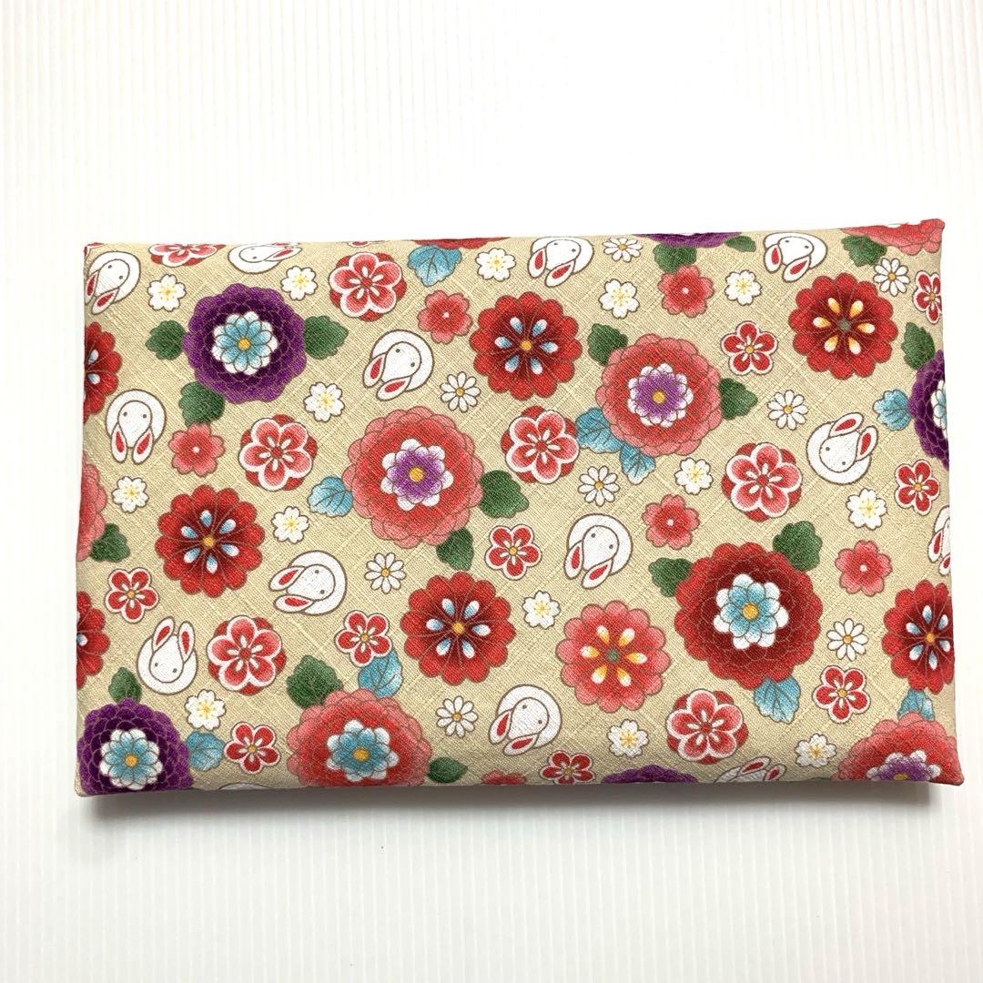 うさ／御朱印帳入れ、数寄屋袋 数寄屋袋(椿モダン<White>)御朱印帳入れ Sukiyabag | かわいい